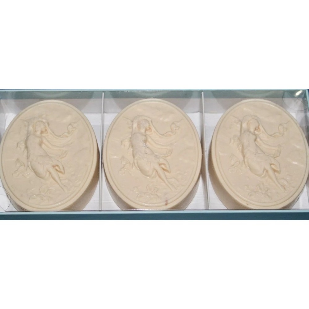Vintage Cameo Moisturizing Soaps By Forget-me-not Three Bars Rare Decoration